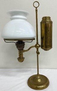 lot 37 image: Antique Manhattan Brass Co Oil Light - Late 1800s