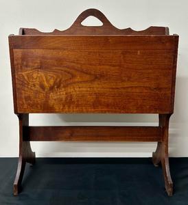 lot 71 image: Vintage Wooden Magazine Rack