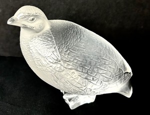 lot 20 image: Lalique France Perrix Inquiete Standing Partridge Crystal Figurine  Paperweight