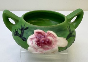lot 55A image: Vintage Roseville Pottery Magnolia Sugar Bowl