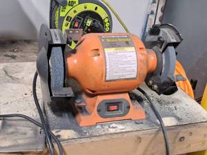 lot 15 image: Central Machinery 6 Bench Grinder