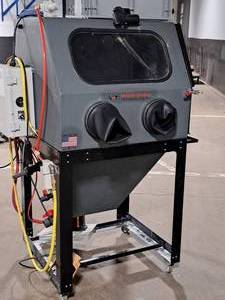 lot 27 image: Close Loop Vapor Honing Technologies Blasting Cabinet