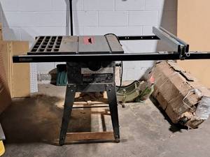 lot 31 image: hr Shopcraft Commercial 10 Table Saw T7085-20P with Delta T-Square