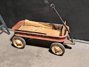 lot 91 image: Vintage Wagon