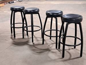 lot 105 image: Lot of (4) Padded Bar Stools
