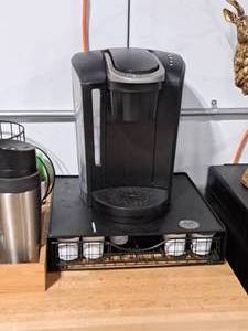 lot 113 image: Keurig Coffee Maker with Metal Base 1-drawer