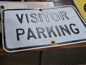 lot 124 image: Vistor Parking Metal Sign