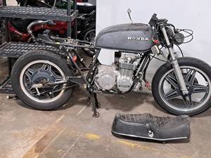 lot 44 image: 1979 Honda Motorcycle (For Parts Only)