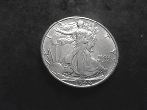 lot 44 image: 1944 S Walking Liberty Half Dollar
