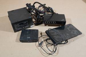 lot 94 image: Assorted Electronics - Power Supply, Switch, Antenna