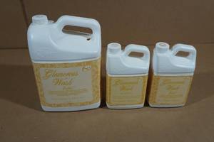 lot 115 image: Tyler Candle Co Laundry Detergent