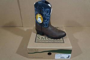 lot 131 image: Smoky Mountain Boots -Childs Size 1.5