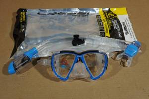 lot 140 image: Cressi Big Eyes Evolution Snorkel Set