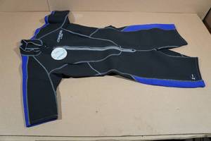 lot 142 image: Cressi Lido Womens 2mm Wetsuit -XL5