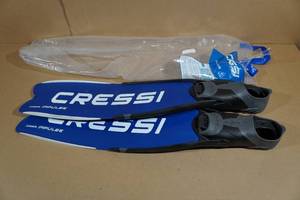 lot 145 image: Cressi Gara Impulse Free Diving Fins -Size 8-9