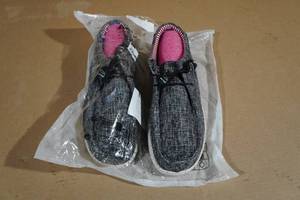 lot 176 image: Mens Slip-On Shoes -Size 11