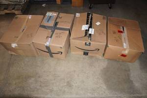 lot 227 image: 24 Cressi Adult Palau Fin Snorkel Sets Assorted Sized