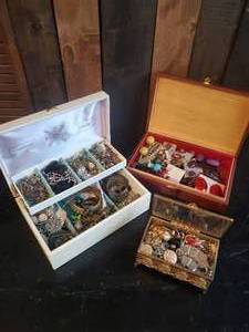 Sweet Lot of Vintage Costume Jewelry