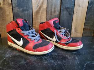 Collectable Vintage Size 10 Air Jordan Sneekers