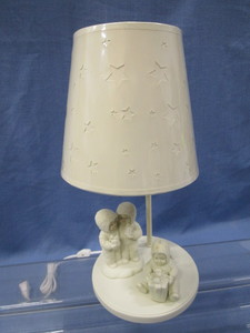 SB Lamp & Two Figures