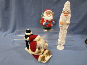 Santas on Toboggan, Glittering