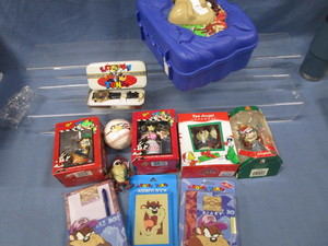 Taz Lunchbox, Ornaments, Diary