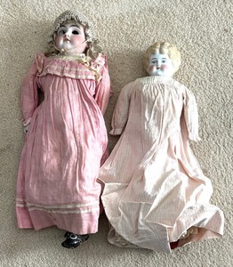 lot 29 image: Two Delightful Vintage Dolls