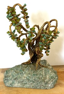 lot 14 image: Vintage Gorgeous Green Jade Stone Tree