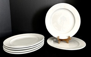 lot 59 image: Six New White Dinner  Plates by William Sonoma