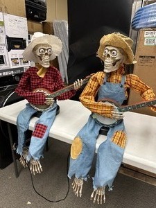 lot 69 image: Halloween Animatronic Dueling Banjo Skeletons 2-pack