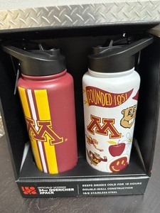 lot 62 image: 2 Pack Minnesota Gophers 34oz Insulated Stainless Steel Water Bottles  Quenchers