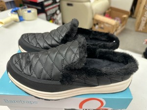 lot 163 image: New Womens Baretraps Gemma Spring  Winter Faux Fur Lined Shoes  Mules  Slippers Size 9 Black