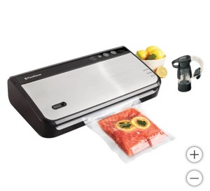 lot 58 image: FoodSaver Vacuum Sealing System.