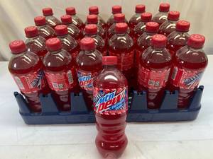 lot 382 image: 24x 20oz Bottles Mountain Dew-Star Spangled Splash
