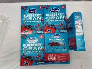 lot 139 image: 5x 5-1oz Packs Ocean Spray Blueberry Cran Snack Medley