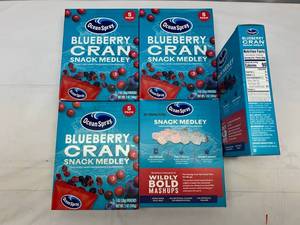 lot 143 image: 5x 5-1oz Packs Ocean Spray Blueberry Cran Snack Medley