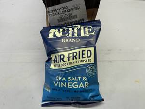 lot 247 image: S. 6x 1.7oz Kettle Air Fried Sea Salt & Vinegar Potato Chips