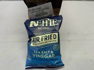 lot 249 image: S. 6x 1.7oz Kettle Air Fried Sea Salt & Vinegar Potato Chips