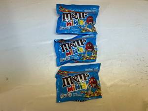 lot 86 image: 3x 9.4oz m&m Minis