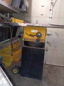 lot 73 image: Rockwell table saw on stand with wheels (works)