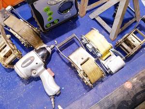 lot 96 image: 12 impact gun, jack stands and more