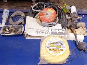 lot 92 image: Pumps, hoses, tank heater and more