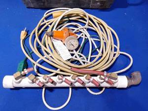 lot 7 image: Large lot of hoses