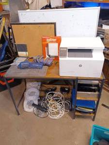lot 55 image: Office supplies, HP printer, desk and more