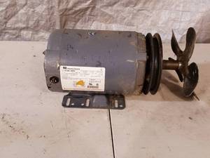 lot 28 image: Middleby Marshal 1ph 1hp electric motor