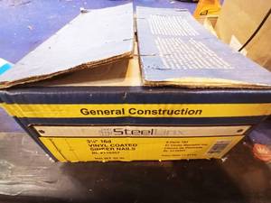 lot 100 image: Case of 3&14 16d sinker nails