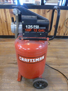 lot 11 image: Craftsman Portable Air Compressor