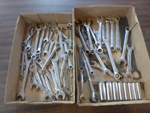 lot 14 image: Lot of Wrenches