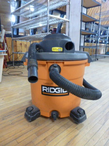 lot 21 image: Ridgid WetDry Vac