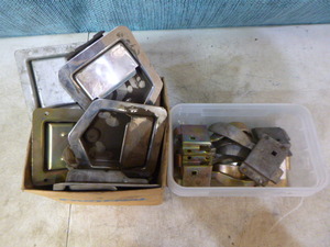 lot 44 image: Door Latches